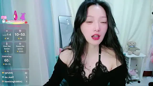 jiangjiangas online show from February 2, 11:04 pm