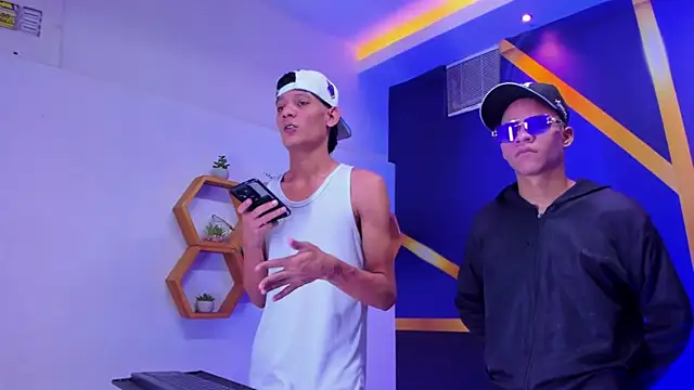pervercity guys  online show from October 10, 4:28 am