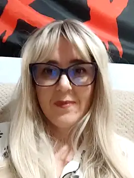 Amelialove42 online show from December 22, 7:50 pm