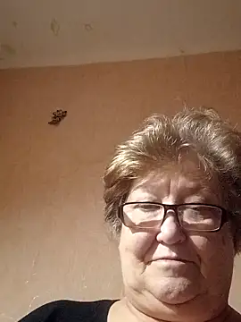 Katherine735 online show from November 7, 5:35 am