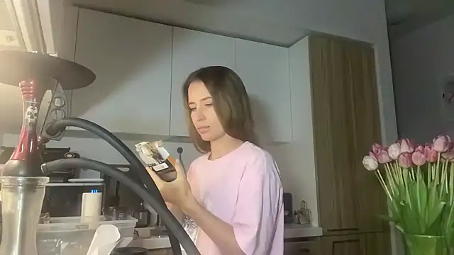 Birivess online show from March 12, 5:04 pm