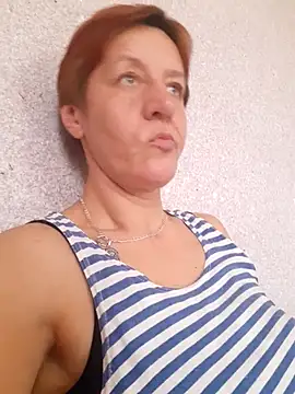 Snapshot of MiaSunni2334 chatting on October 19, 10:39 am MiaSunni2334 online show from October 19, 10:39 am