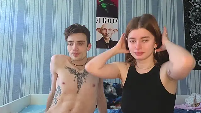 EmiliaCouple online show from April 28, 11:25 am