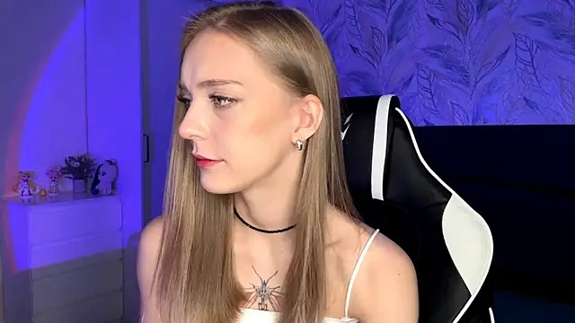 EvaPeace online show from November 2, 4:21 pm