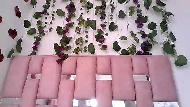 abby moss 2 online show from April 23, 12:29 pm