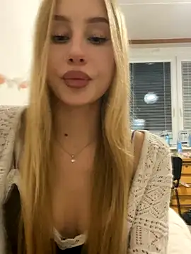 RemyStyles online show from November 21, 8:22 pm