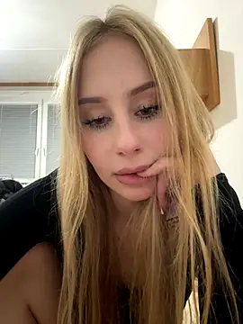 JudithCarly online show from November 14, 10:32 pm