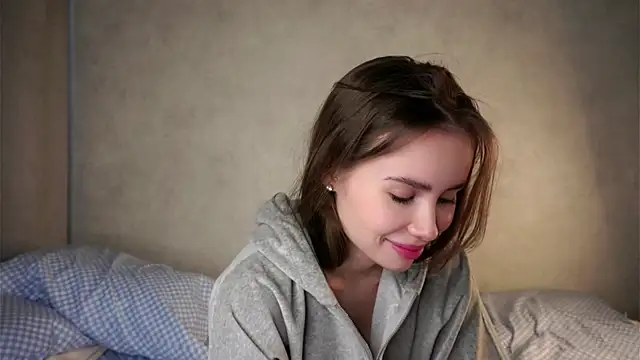 MonetLeitman online show from April 23, 1:14 am