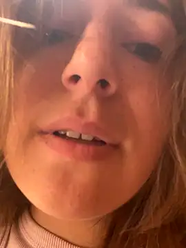 Snapshot of kate_nicepops111333 chatting on October 13, 9:01 am kate nicepops111333 online show from October 13, 9:01 am