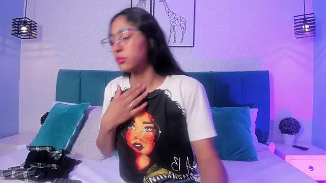 paulacastilla online show from November 10, 1:06 pm