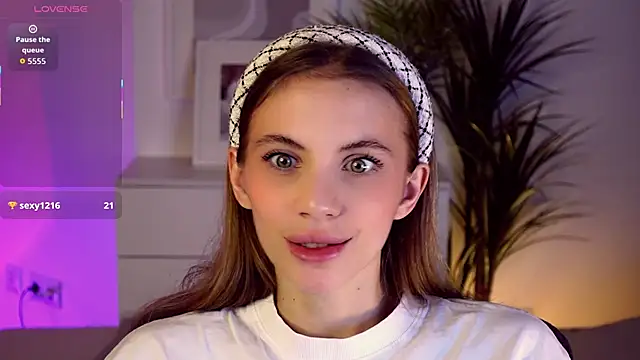 mia silkk online show from November 14, 6:24 am