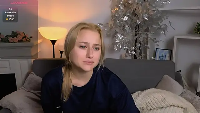 Lulu   Moon online show from December 17, 9:52 pm