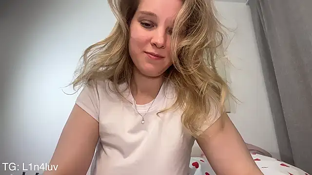 AIicaparkerc online show from March 24, 6:35 pm