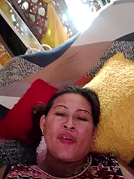 merr ann123 online show from October 28, 5:24 am