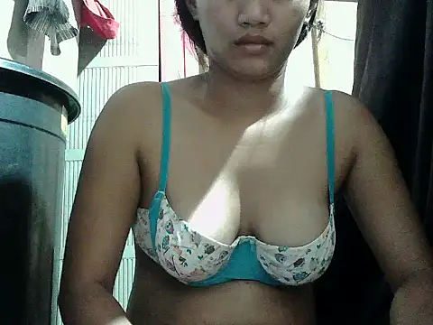 Snapshot of sweet_alexa20 chatting on October 13, 4:09 pm sweet alexa20 online show from October 13, 4:09 pm
