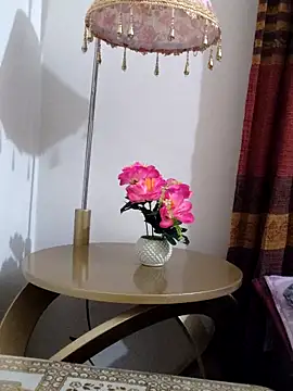 Tanha18 online show from February 10, 2:09 pm