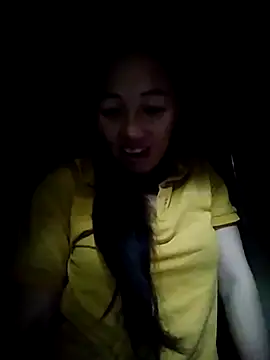 Snapshot of Yanmey chatting on October 14, 1:19 am Yanmey online show from October 14, 1:19 am