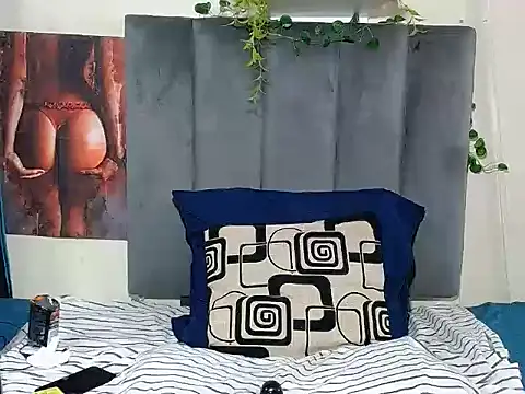 Lauren-001 online show from October 12, 2:41 pm
