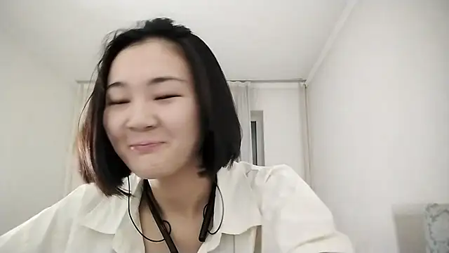 Lyndasilk online show from November 23, 3:36 pm