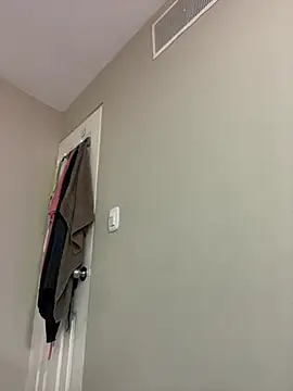 AlyssaRay online show from April 23, 5:59 pm