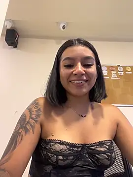 AlyssaRay online show from June 6, 2:01 pm