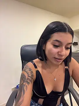 AlyssaRay online show from March 30, 4:50 pm