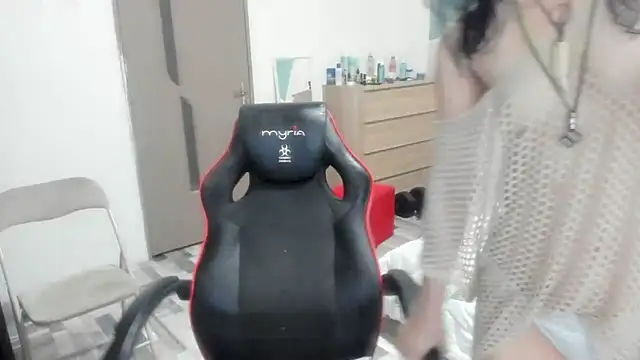 SweetSin40 online show from April 1, 6:38 pm