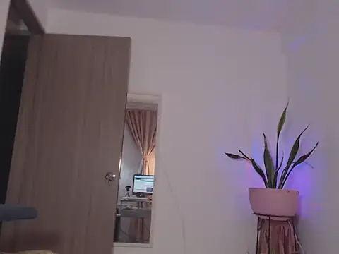 lindajoinx online show from October 24, 12:06 am