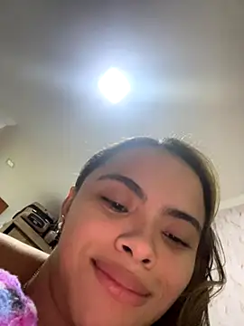 safadinhaquenteW online show from November 22, 3:53 am