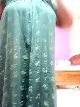 ITZ YUVIKA online show from November 21, 11:23 am
