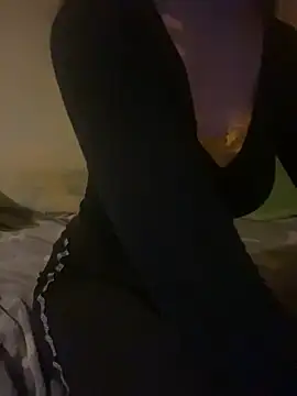 KittieCreme online show from February 17, 4:28 pm