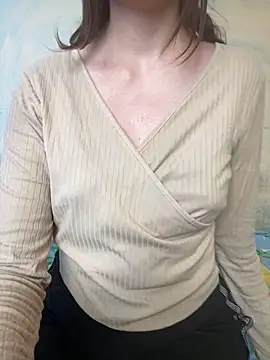 KittieCreme online show from November 3, 9:24 am