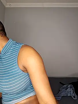 certifiedhottie2025 online show from July 21, 7:31 am