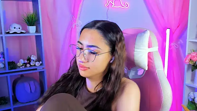 RebeckaThornton online show from October 26, 4:24 pm