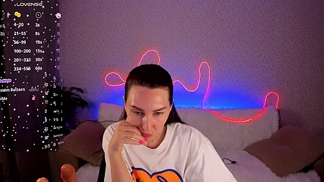 Lilith Sora online show from April 26, 9:23 pm