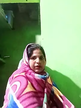 Karishma cute online show from January 10, 1:27 pm