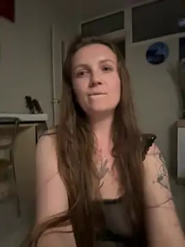 Amy  Leee  online show from May 16, 7:24 pm