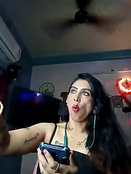 Darling Annie online show from December 4, 7:47 pm