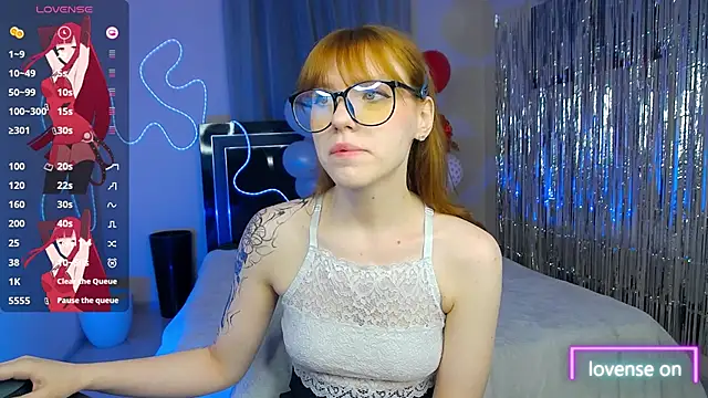 MeganNewCat online show from March 14, 10:00 pm