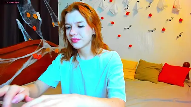 MeganNewCat online show from November 14, 9:20 am