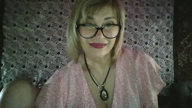 Lia Ray online show from December 3, 8:44 pm