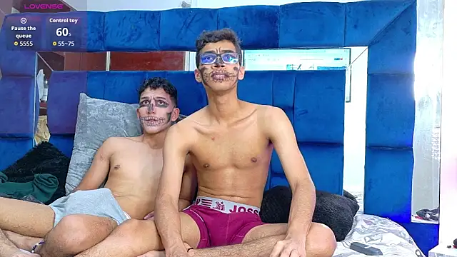 Desire4Duo online show from October 31, 1:37 pm