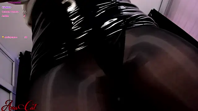 ana cat online show from April 15, 4:18 pm