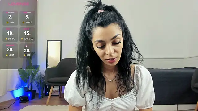 ReneeVoss online show from February 10, 9:45 am