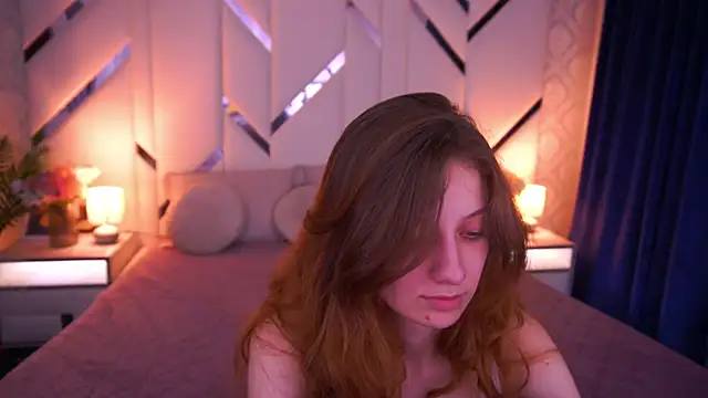 CuteeFoxy online show from April 25, 1:41 pm