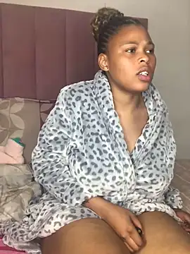 Bubbles156 online show from April 25, 6:27 pm