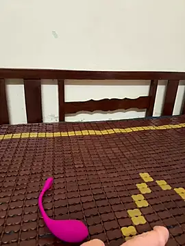 Aimee milk online show from April 25, 3:20 pm