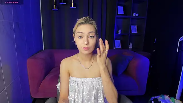 AlysiaSun  online show from October 31, 3:05 pm