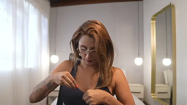 VictoriaBellah online show from April 24, 11:29 pm