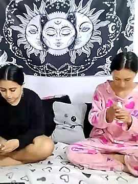 abby n emily online show from April 22, 1:41 pm